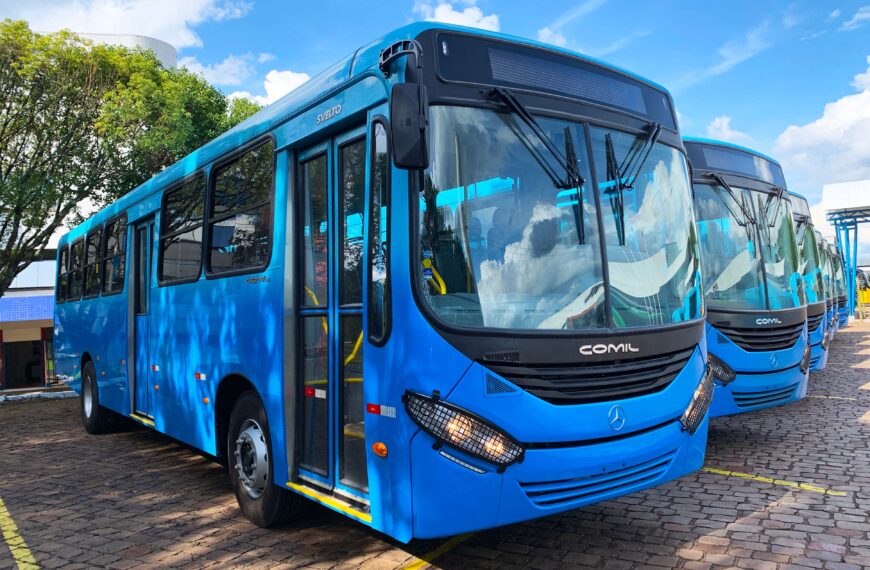 Mercedes-Benz e Comil exportam ônibus para Gâmbia pela primeira vez