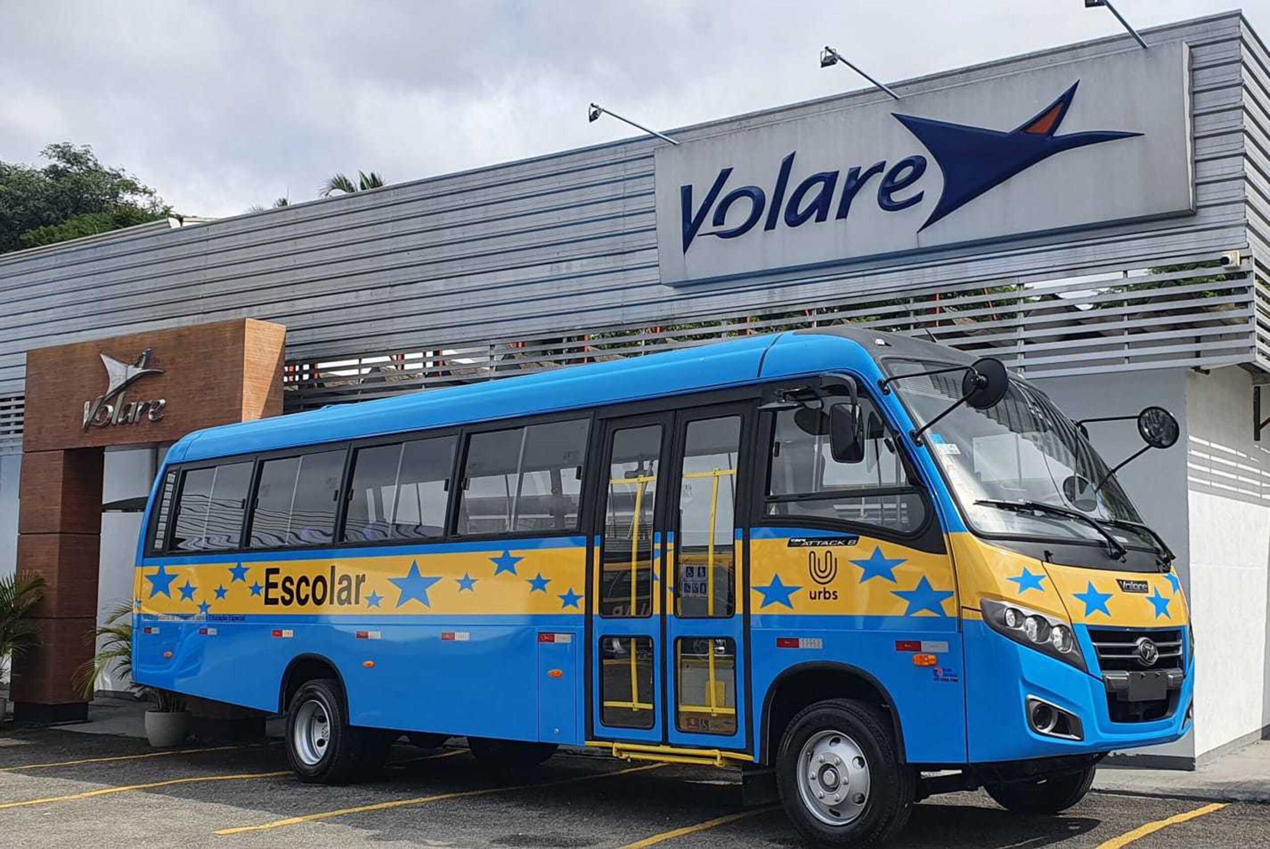 PR: Volare entrega micro-ônibus escolares para transporte de pessoas com necessidades especiais em Curitiba