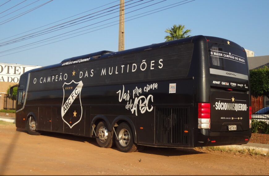 Ônibus do ABC Futebol Clube é penhorado
