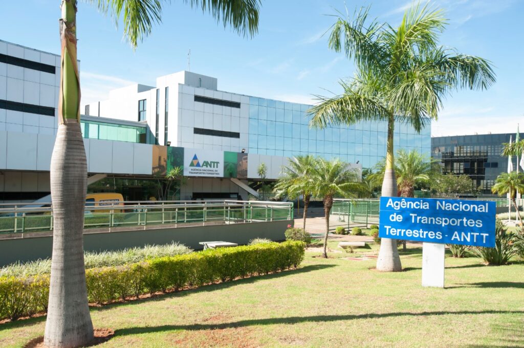 ANTT abre audiência pública sobre transporte rodoviário internacional de passageiros