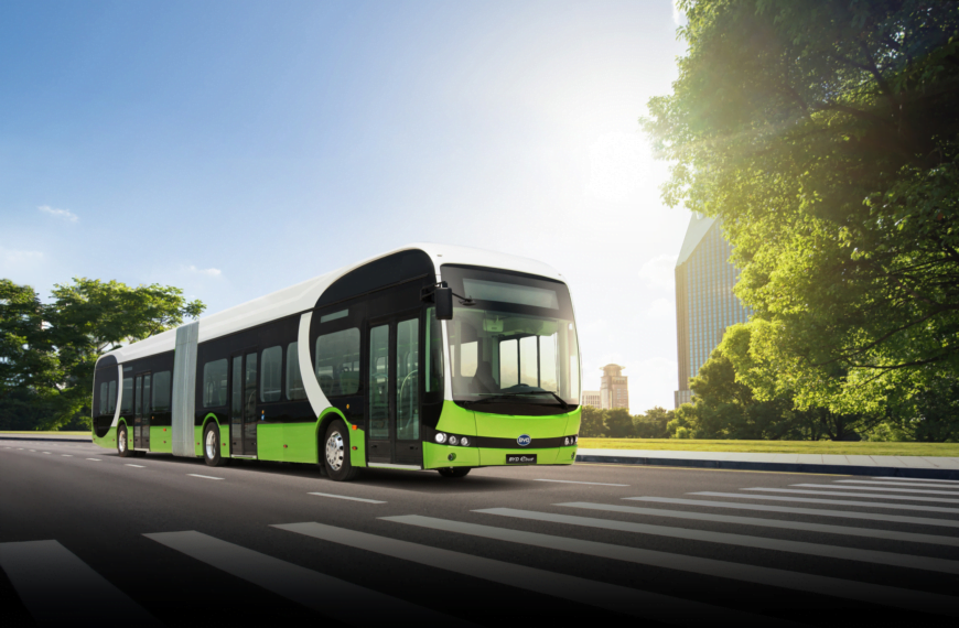 Internacional: BYD fornece primeiros ônibus elétricos articulados para a Península Ibérica, na Espanha