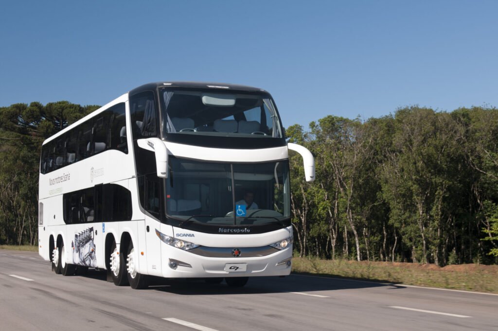Pesquisa revela que 74% dos brasileiros preferem viajar de ônibus 6 Scania K440 8x2 14metros rod 1 Scania