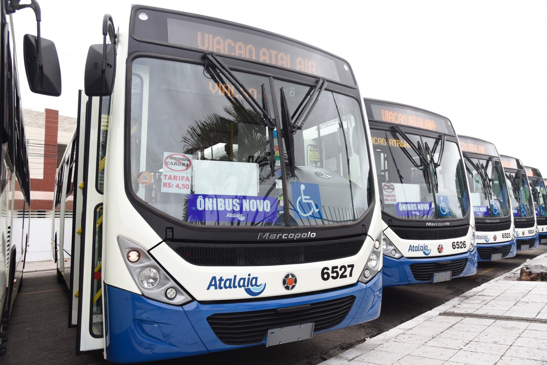 SE: Prefeito entrega mais oito novos ônibus para o transporte coletivo da Grande Aracaju