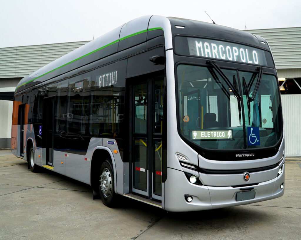 Montadoras e encarroçadoras apresentam suas novidades na Lat.Bus 2022 2 07072022 Premio AutoData 1 Secco