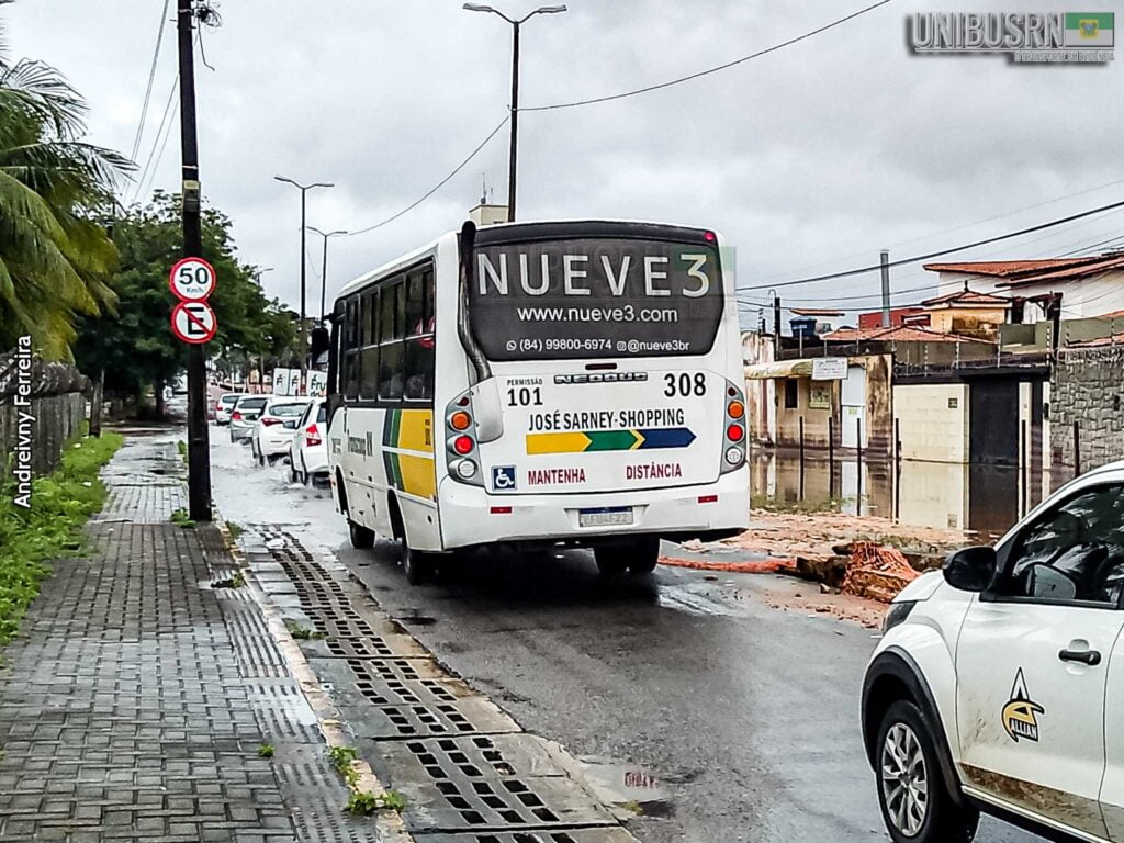 Forte chuva afeta trânsito e transporte urbano em Natal 10 Alternativo 101 Andreivny