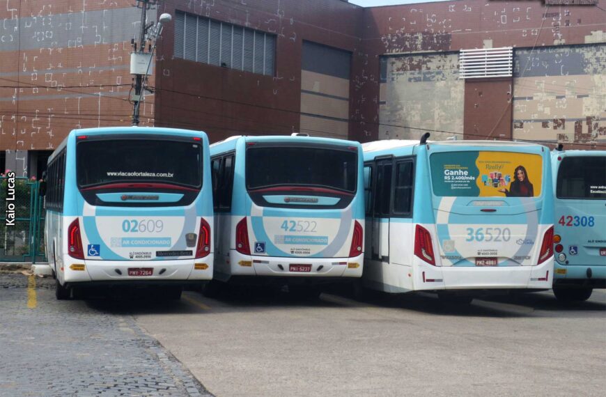 Empresas de ônibus do Ceará recolhem doações para vítimas das enchentes no Rio Grande do Sul