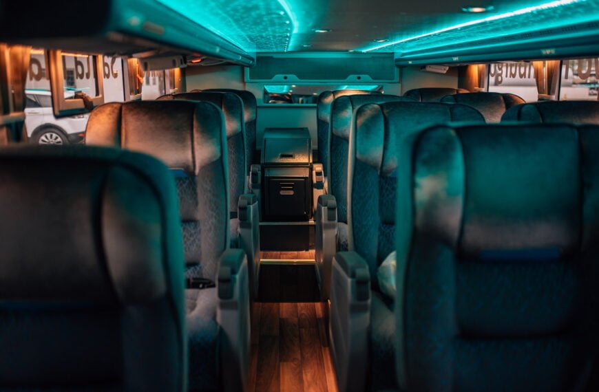 Novos ônibus chegam ao mercado mais tecnológicos e menos poluentes