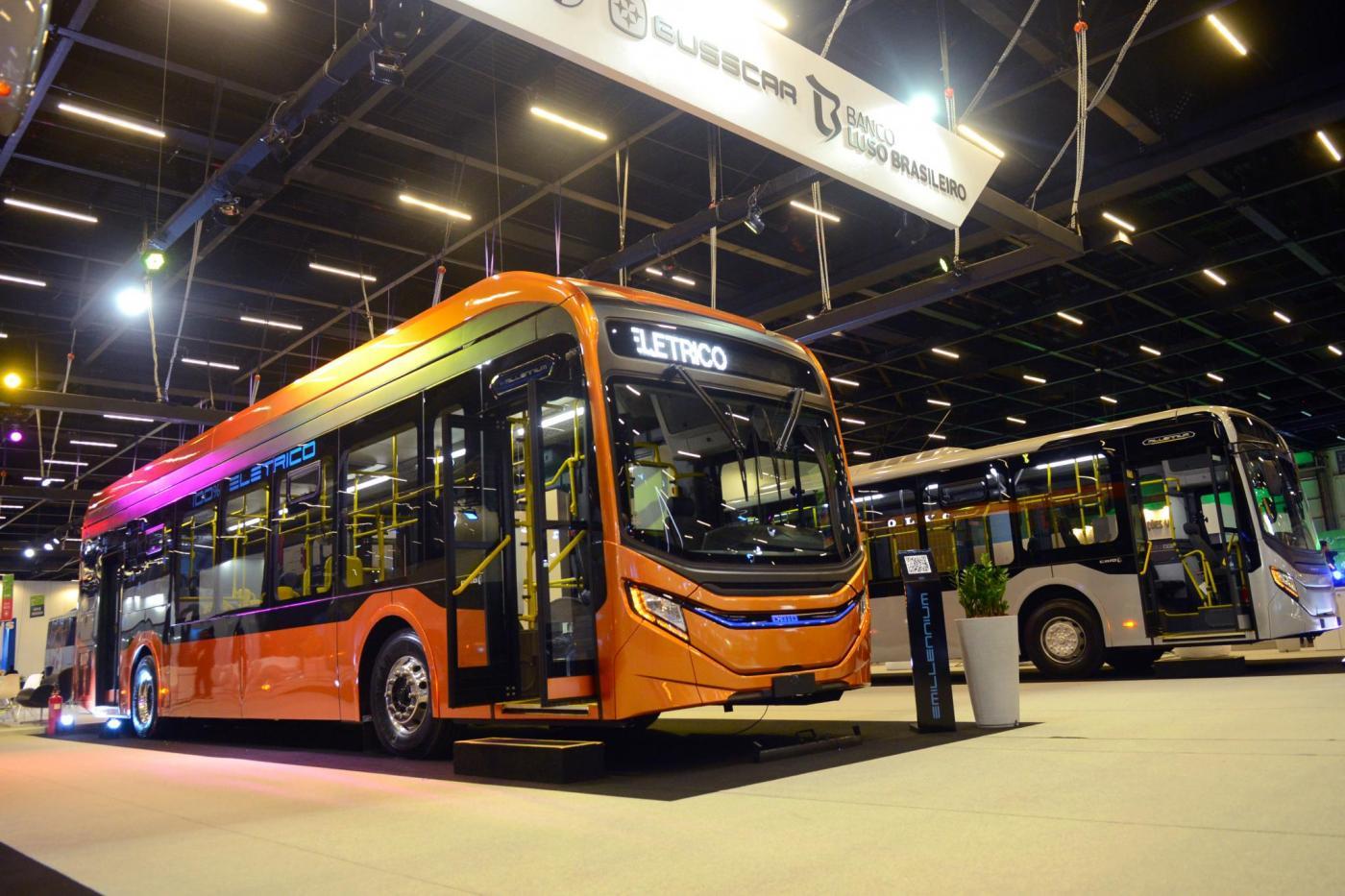 Internacional: Caio apresenta modelo de ônibus elétrico para empresa do Uruguai