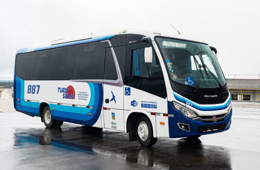 Emplacamentos de ônibus recuam em outubro