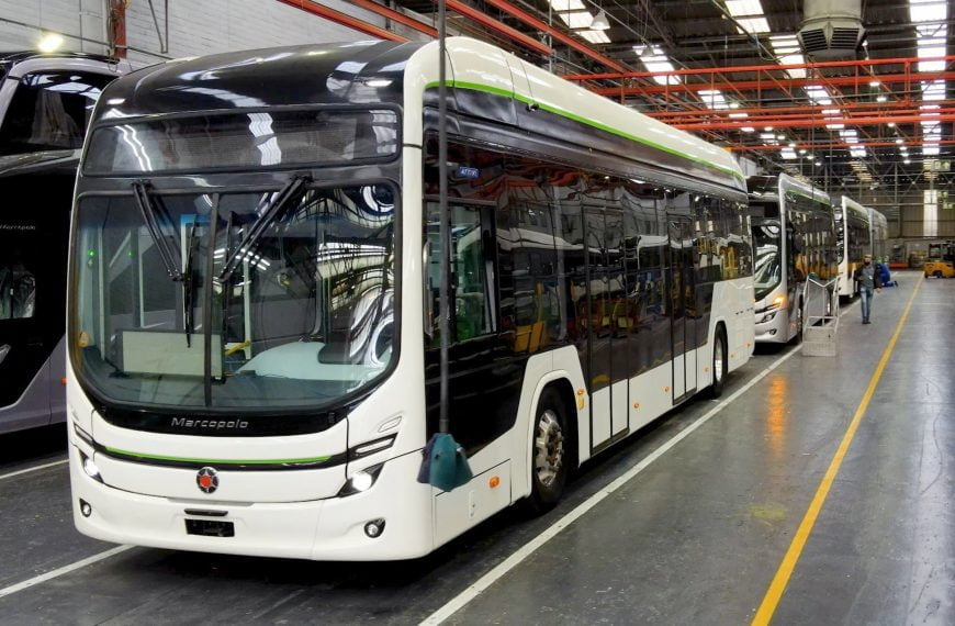 Marcopolo afirma estar preparada para atender demanda do Brasil por ônibus elétricos em 2023