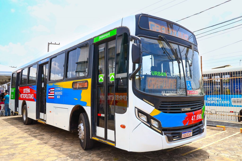MA: Governo entrega 19 novos ônibus para renovar e ampliar transporte semiurbano de São Luís 2 Gilson Teixeira Governo do Maranhao CC By 4.0