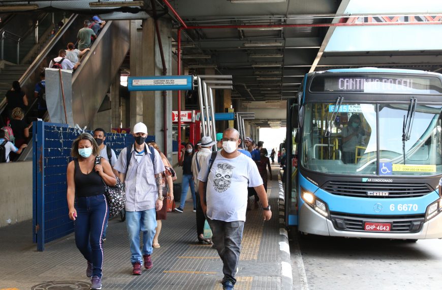 Greve de motoristas e cobradores de ônibus de São Paulo está prevista para sexta-feira