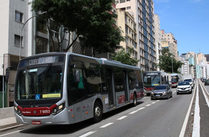 Apesar de avanços, setor de transporte ainda lidera alta de emissões, aponta pesquisa