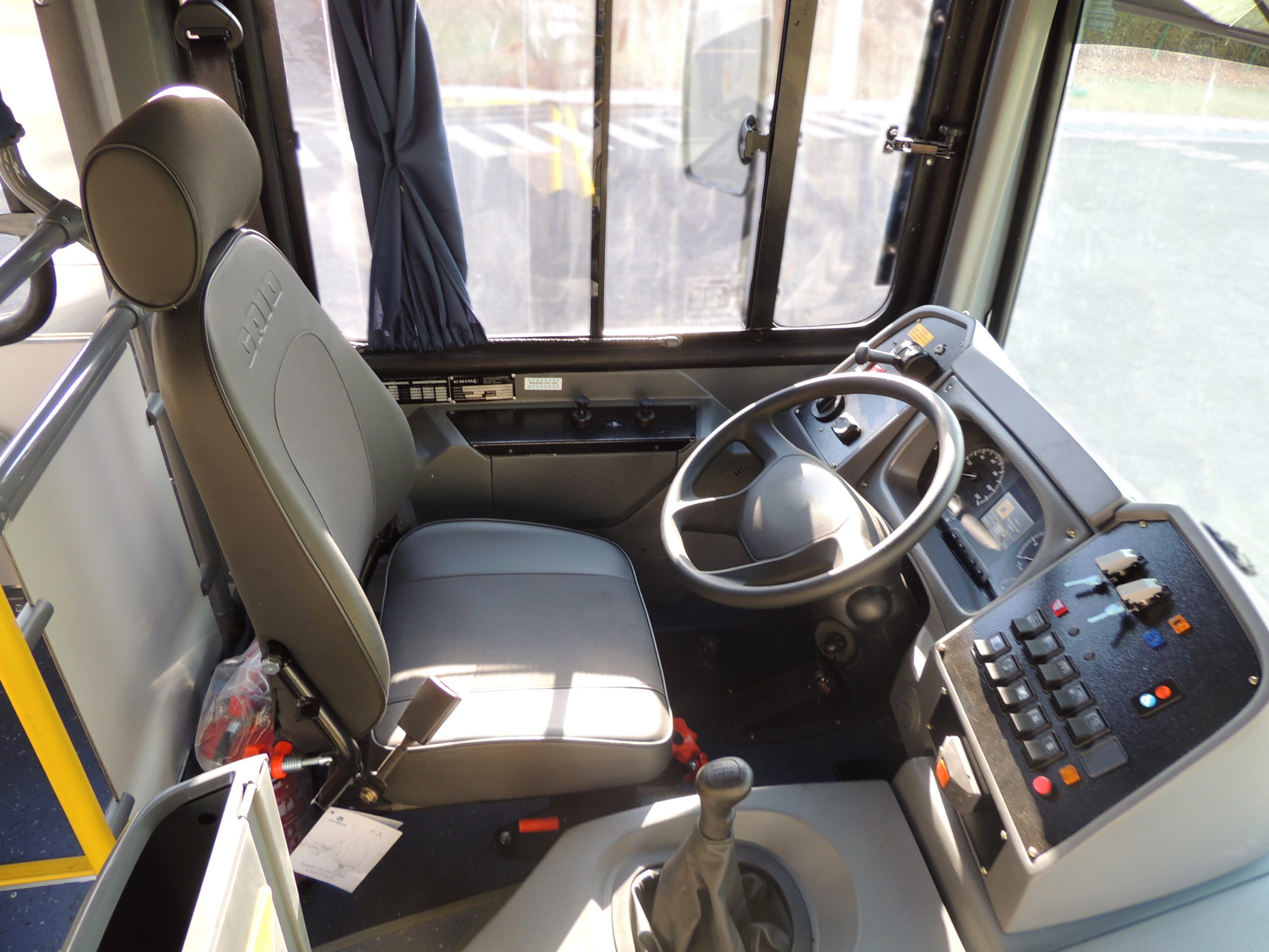 Duas empresas de Natal anunciam vagas de emprego para motoristas de ônibus