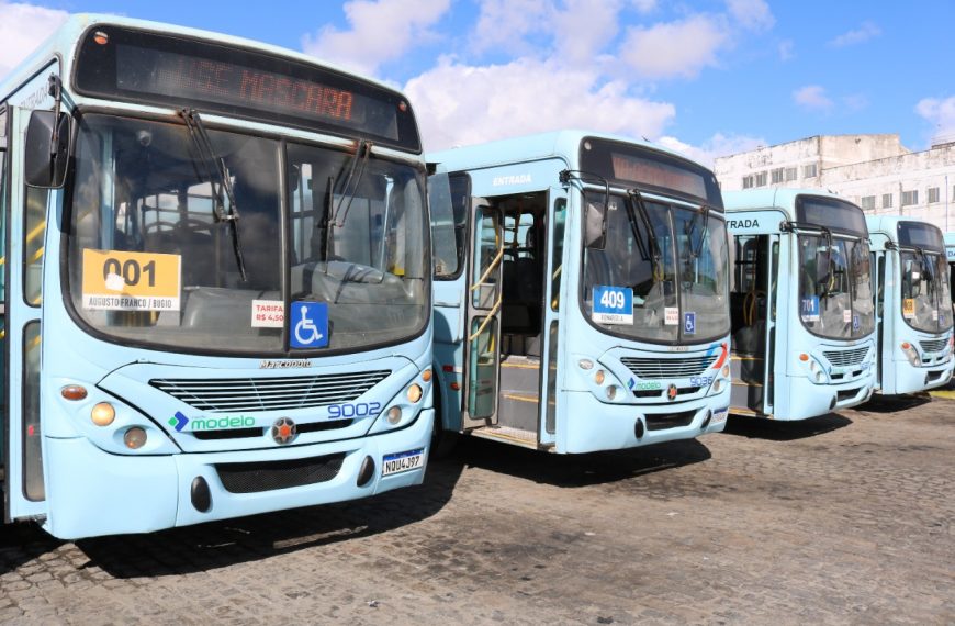 Aracaju determina retirada de ônibus com mais de 12 anos e ameaça empresas com perda de linhas