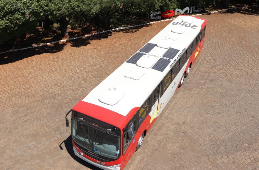 SP: Ônibus urbano brasileiro recebe primeiro ar-condicionado movido a energia solar