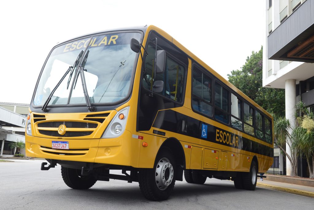 Ônibus Mercedes-Benz é doado para instituição social Amigos do Bem 2 amigos do bem 15 MBB