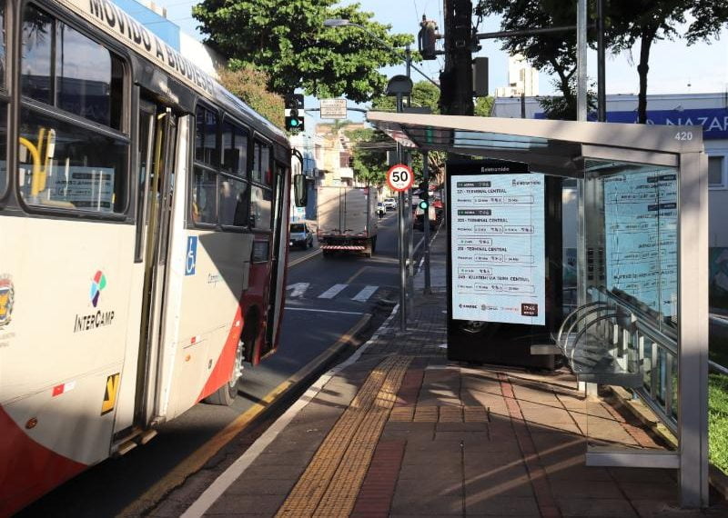 SP: Painéis digitais de abrigos exibem previsão de chegada de ônibus circular em Campinas