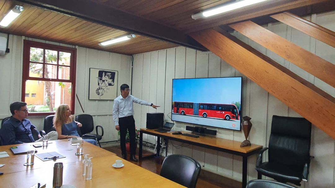 PR: Fabricante chinesa de ônibus estuda fazer testes em Curitiba