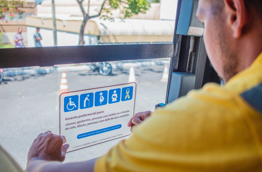 AL: Prefeitura lança campanha de conscientização das cadeiras preferenciais nos ônibus de Maceió