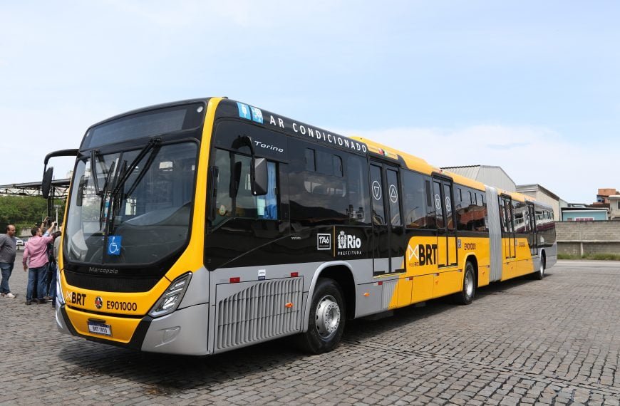 BRT Transbrasil amplia horário de funcionamento e frota em operação integral no Rio de Janeiro
