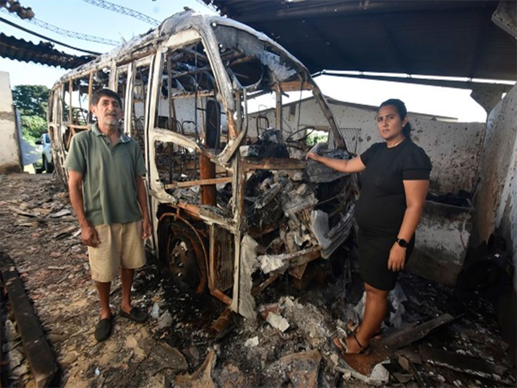Potiguar arrecada dinheiro para repor ônibus incendiado 2 Adriano Abreu Tribuna do Norte