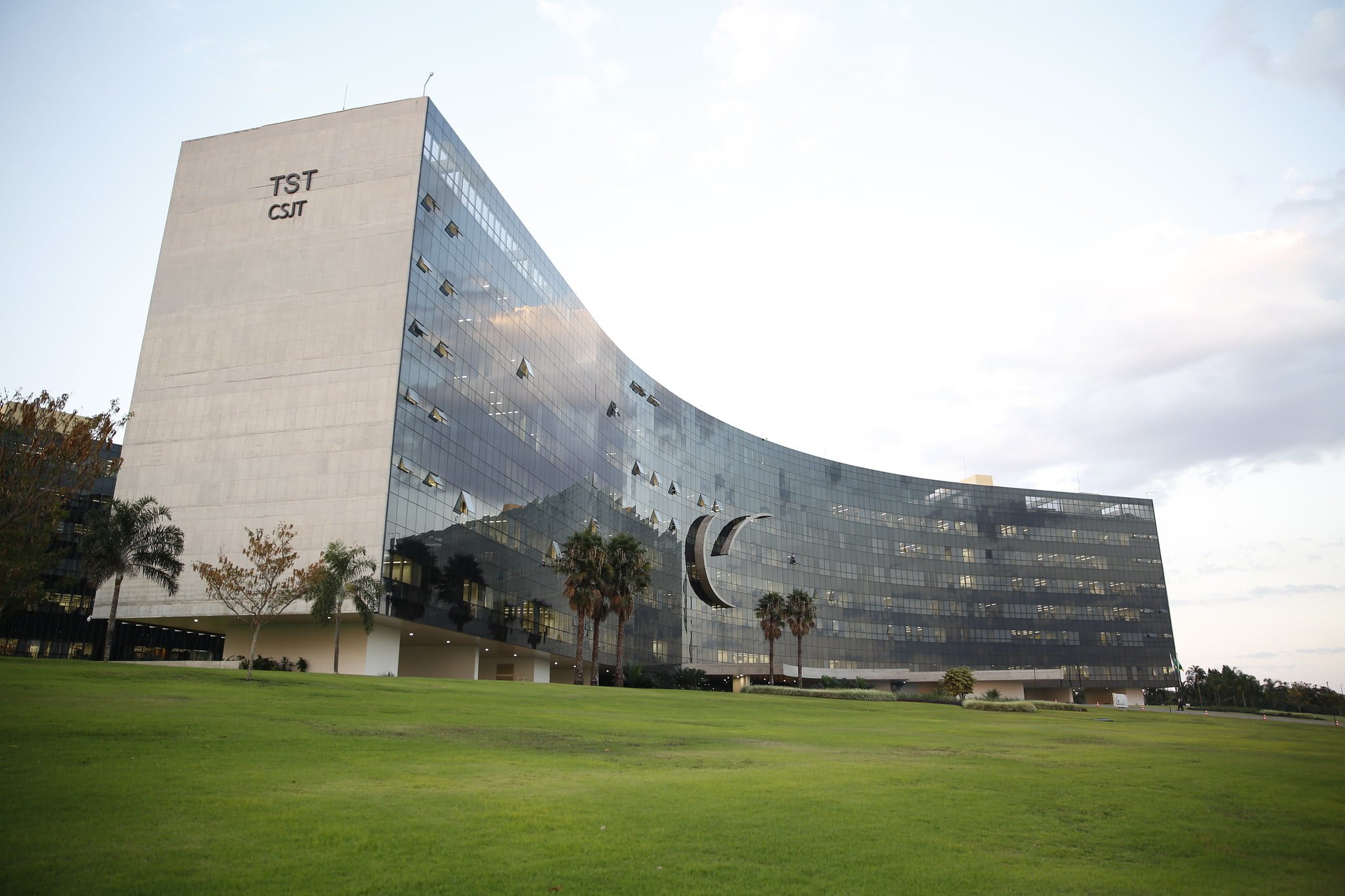 TST condena empresa de ônibus de Belo Horizonte a pagar horas extras por supressão de intervalo