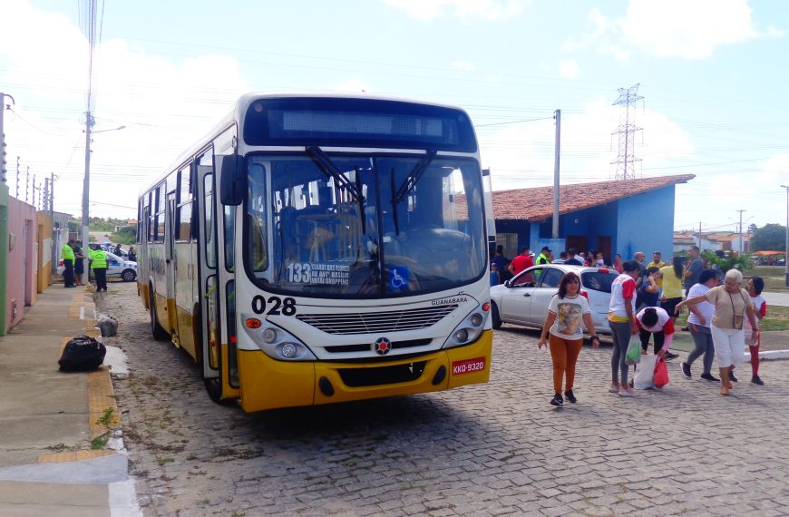 Linhas 132 e 133 ganham novo terminal no conjunto Flores do Campo