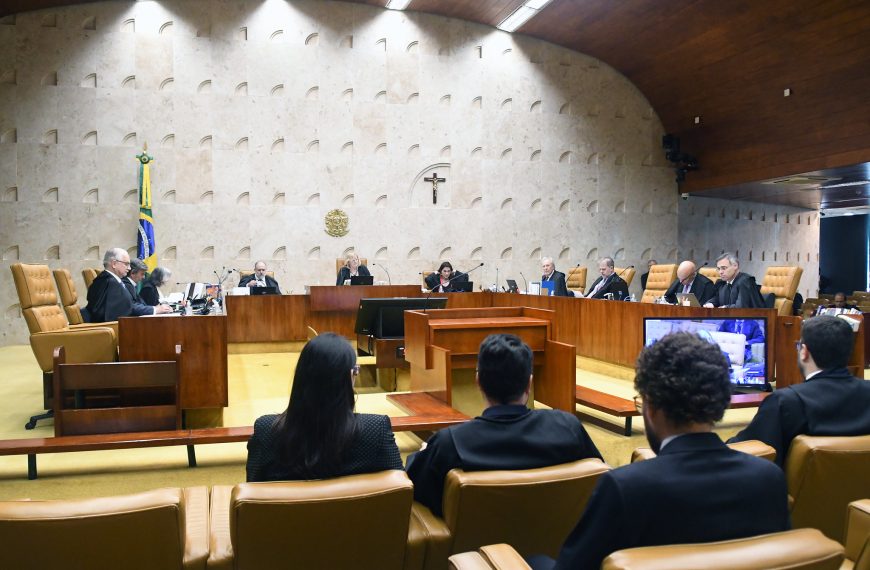 Serviços de transporte rodoviário podem ser concedidos mediante autorização, decide STF