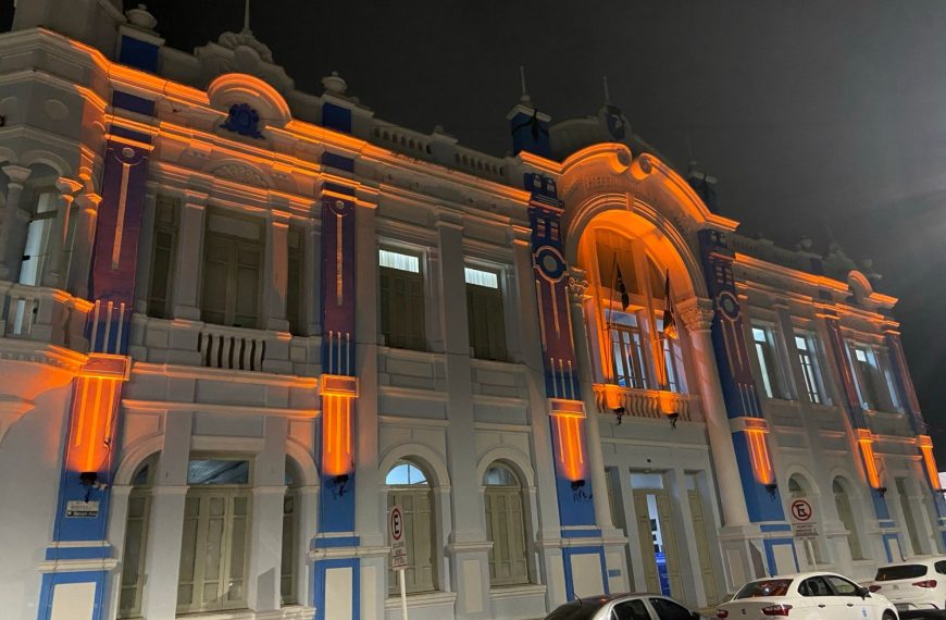 Prefeito de Natal veta projeto que ampliava gratuidade no transporte para pessoas com deficiência e doenças crônicas