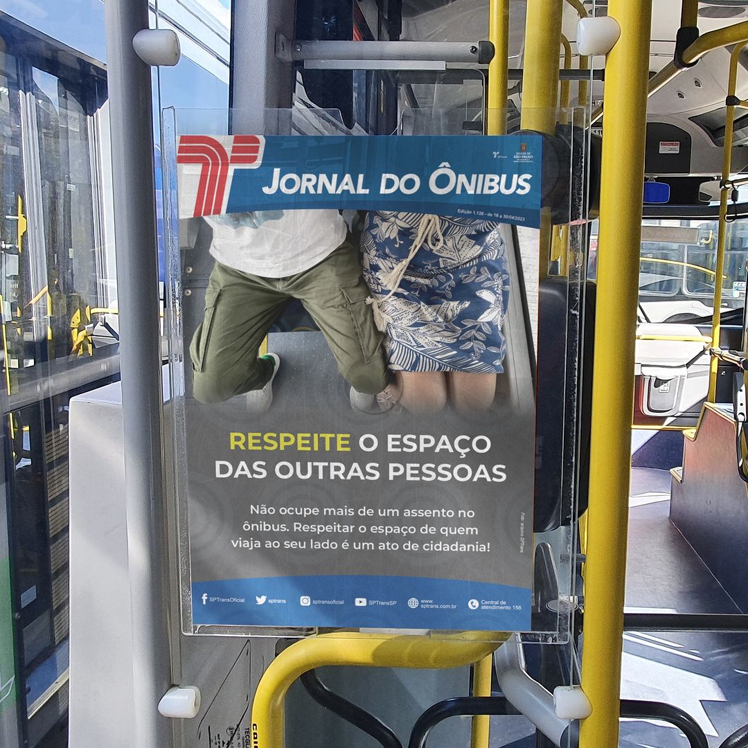 SP tem campanha contra pernas abertas no transporte: ‘Respeite o espaço do outro’