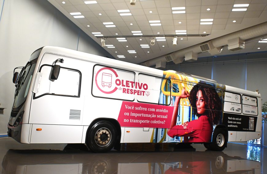 “Coletivo de Respeito”: Mercedes-Benz lança campanha contra assédio a mulheres no transporte público