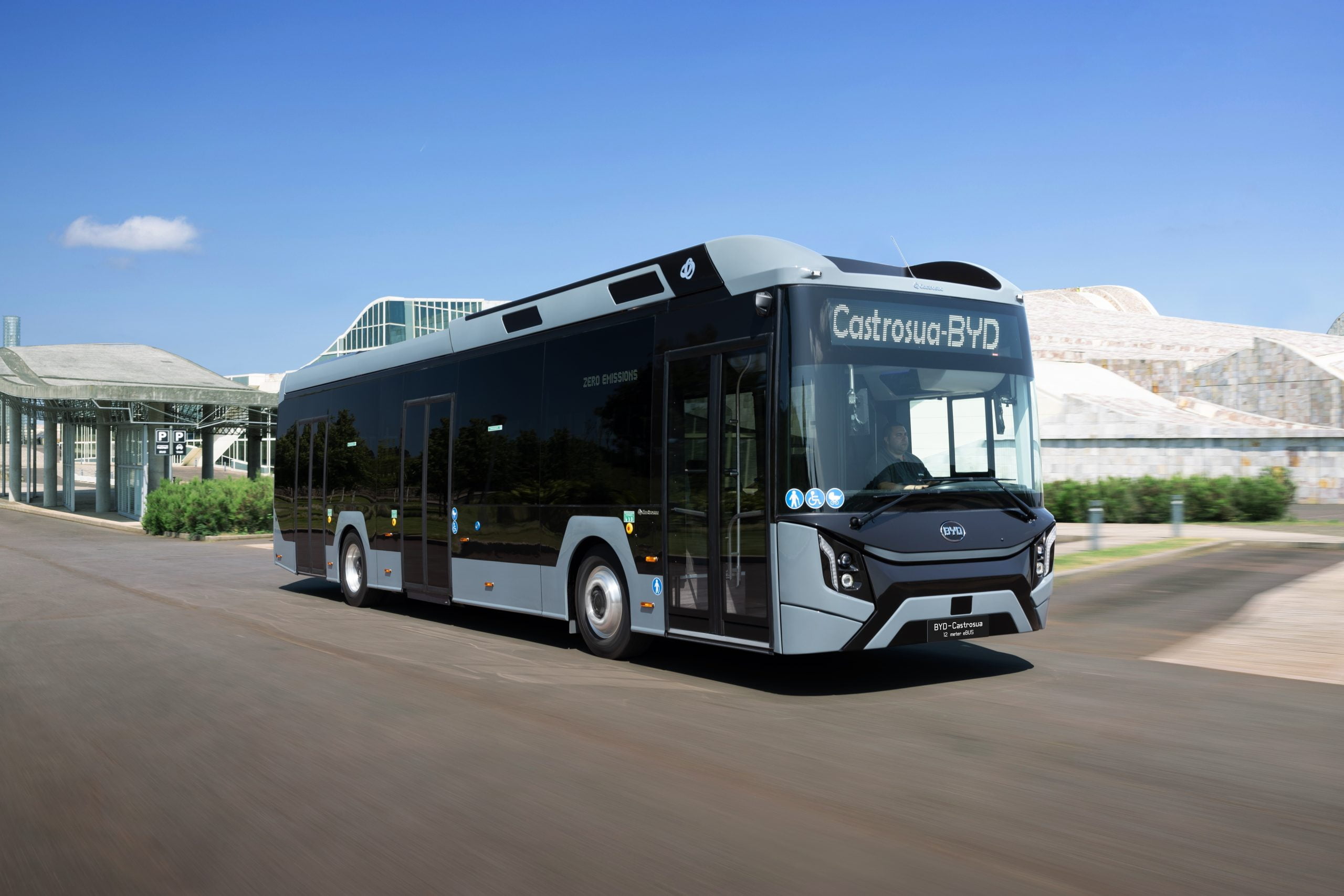 Internacional: BYD lança ônibus elétrico em parceria com empresa especializada em carrocerias na Espanha