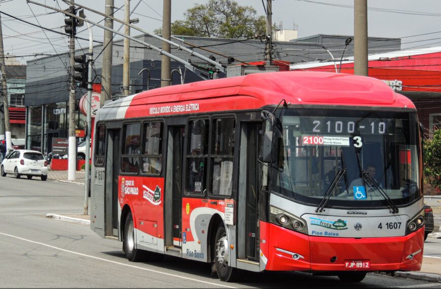 Prefeito quer acabar com trólebus em São Paulo: vale a pena abandonar ônibus ligados à rede elétrica?
