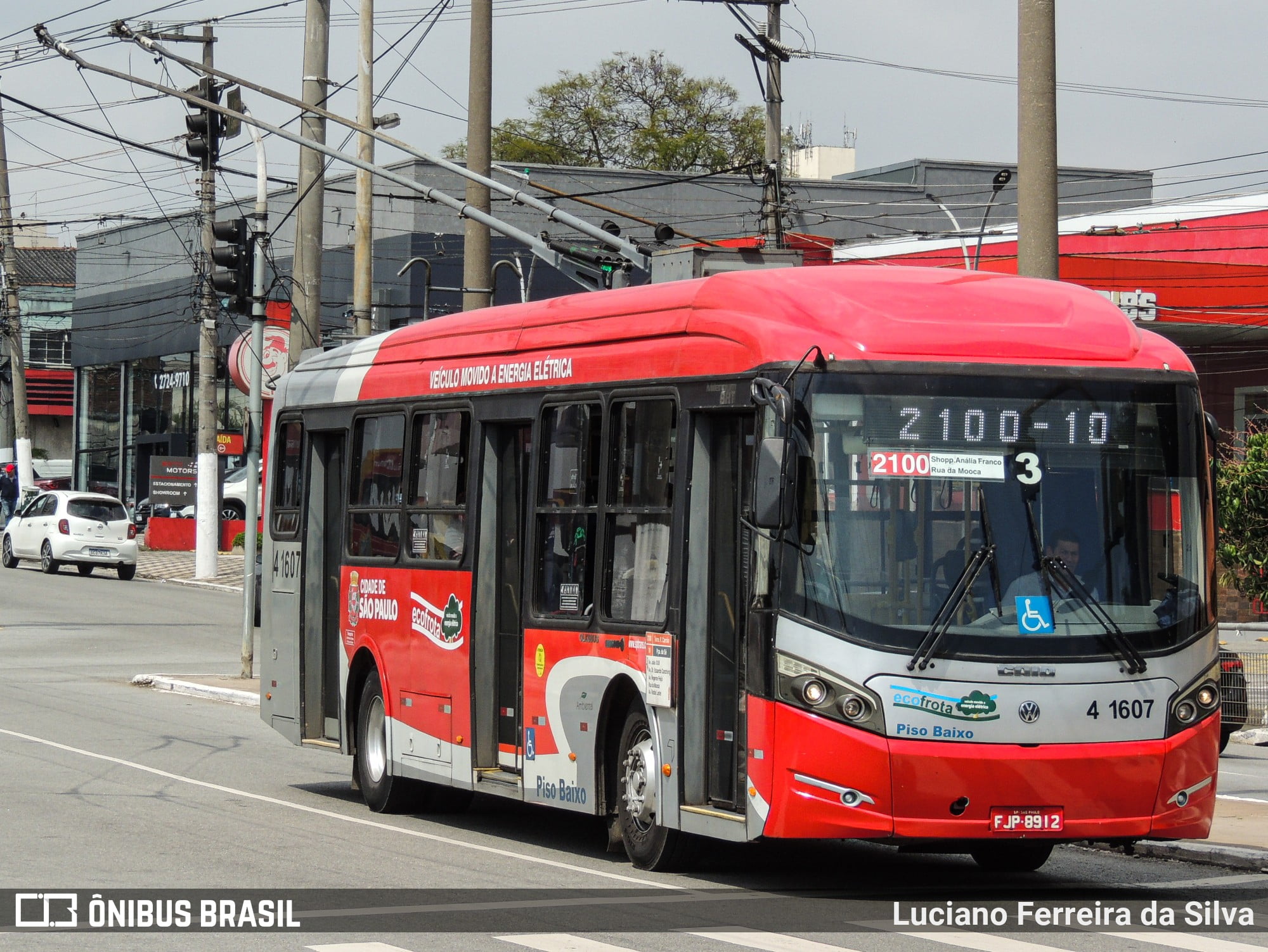 Prefeito quer acabar com trólebus em São Paulo: vale a pena abandonar ônibus ligados à rede elétrica?
