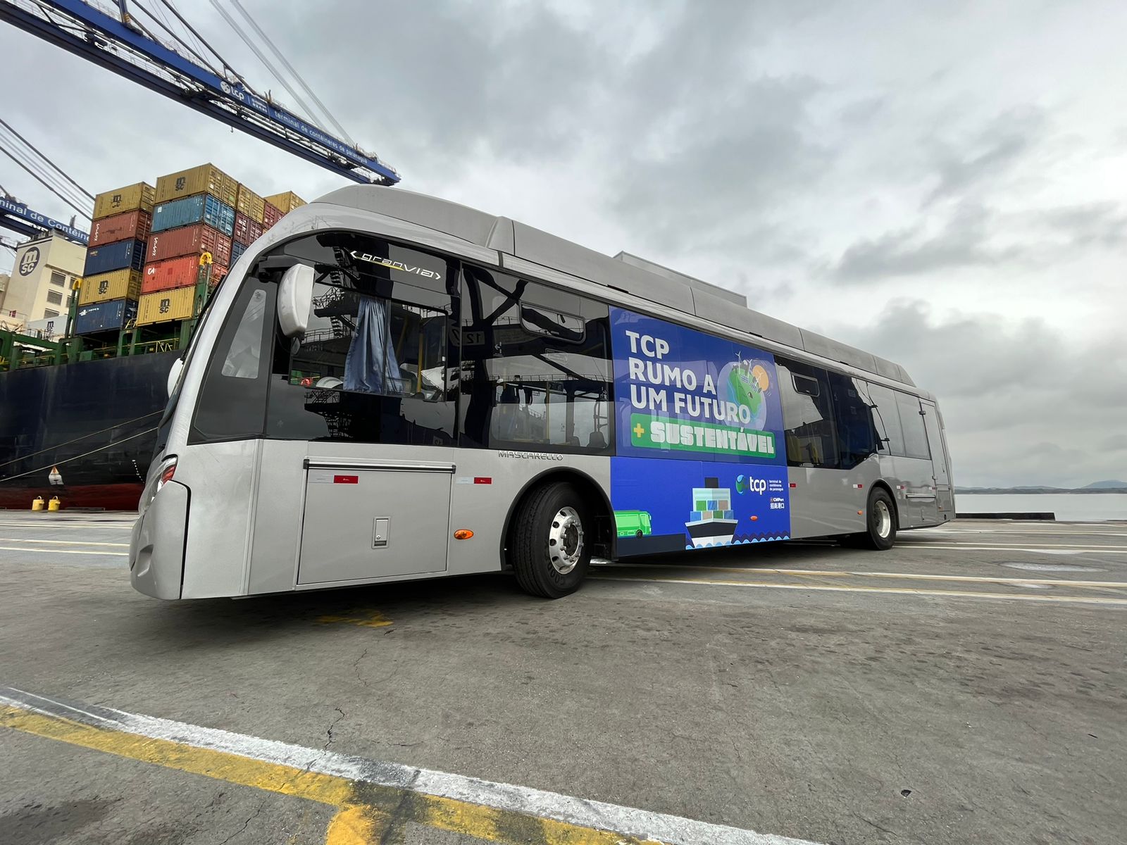 Testes de ônibus elétrico iniciam no Aeroporto de Curitiba