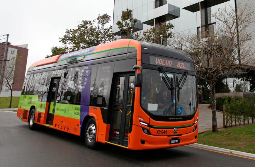 Marcopolo desenvolve carroceria para ônibus elétrico BZL da Volvo