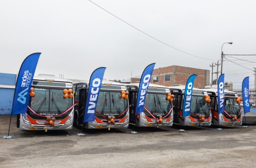 Internacional: Chassis Iveco de produção brasileira e argentina chegam ao Peru para o transporte de passageiros