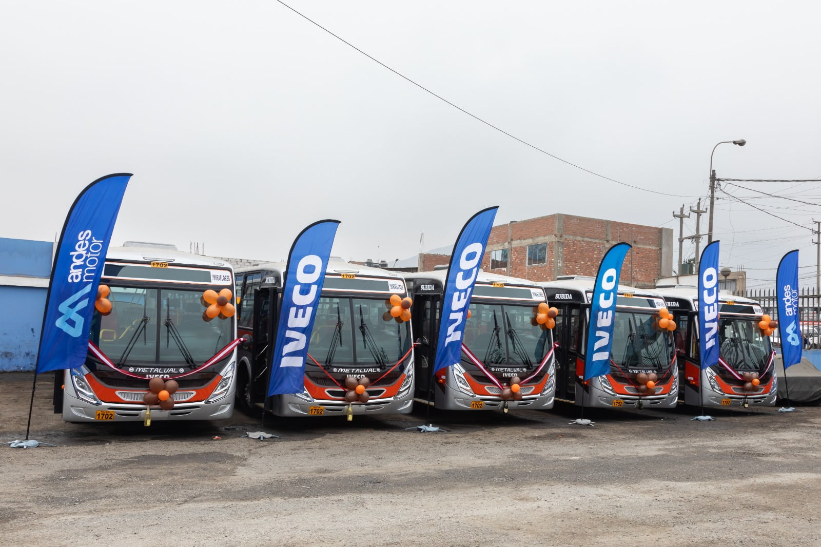 Internacional: Chassis Iveco de produção brasileira e argentina chegam ao Peru para o transporte de passageiros