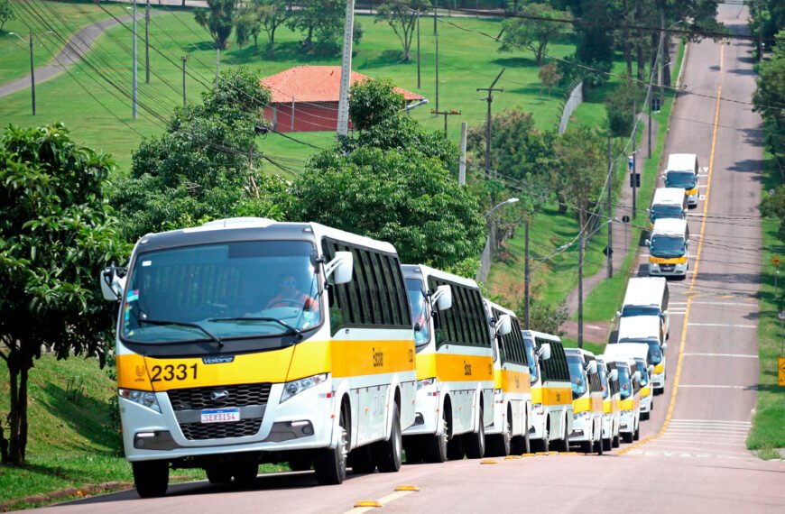 PR: Concessionária Rodo Service entregou 63 veículos Volare para clientes do Paraná