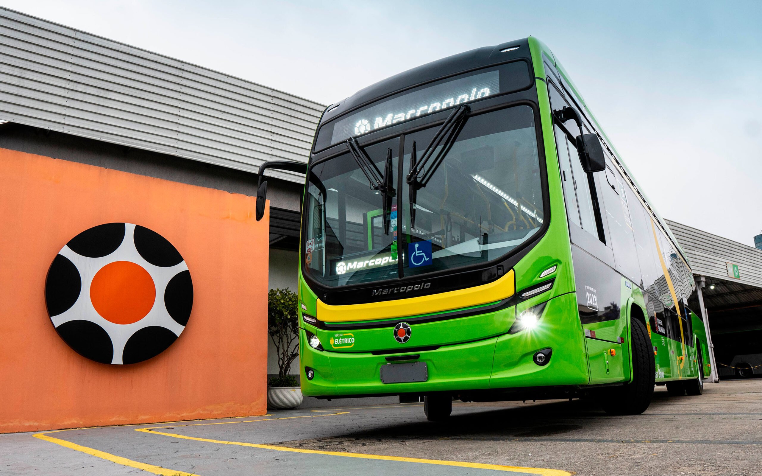 Marcopolo inicia demonstração de seu modelo de ônibus elétrico em Cuiabá