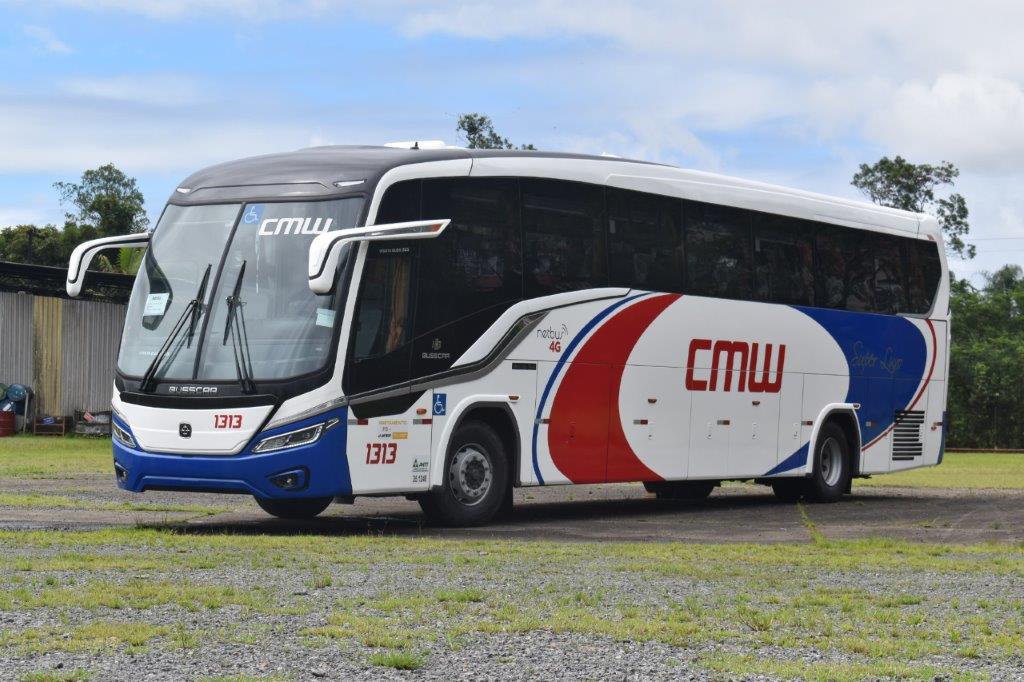 SP: Busscar entrega ônibus da linha NB1 para a empresa CMW Transportes 9 DSC 0141 Busscar