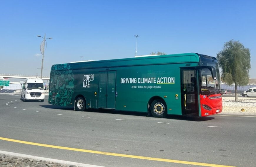 Internacional: Higer marca presença na COP28 com ônibus elétrico que circula no Brasil