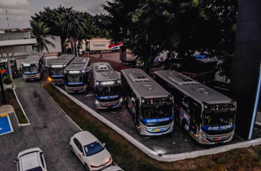 PB: Prefeito apresenta novos ônibus do serviço ‘Geladinho’ em João Pessoa