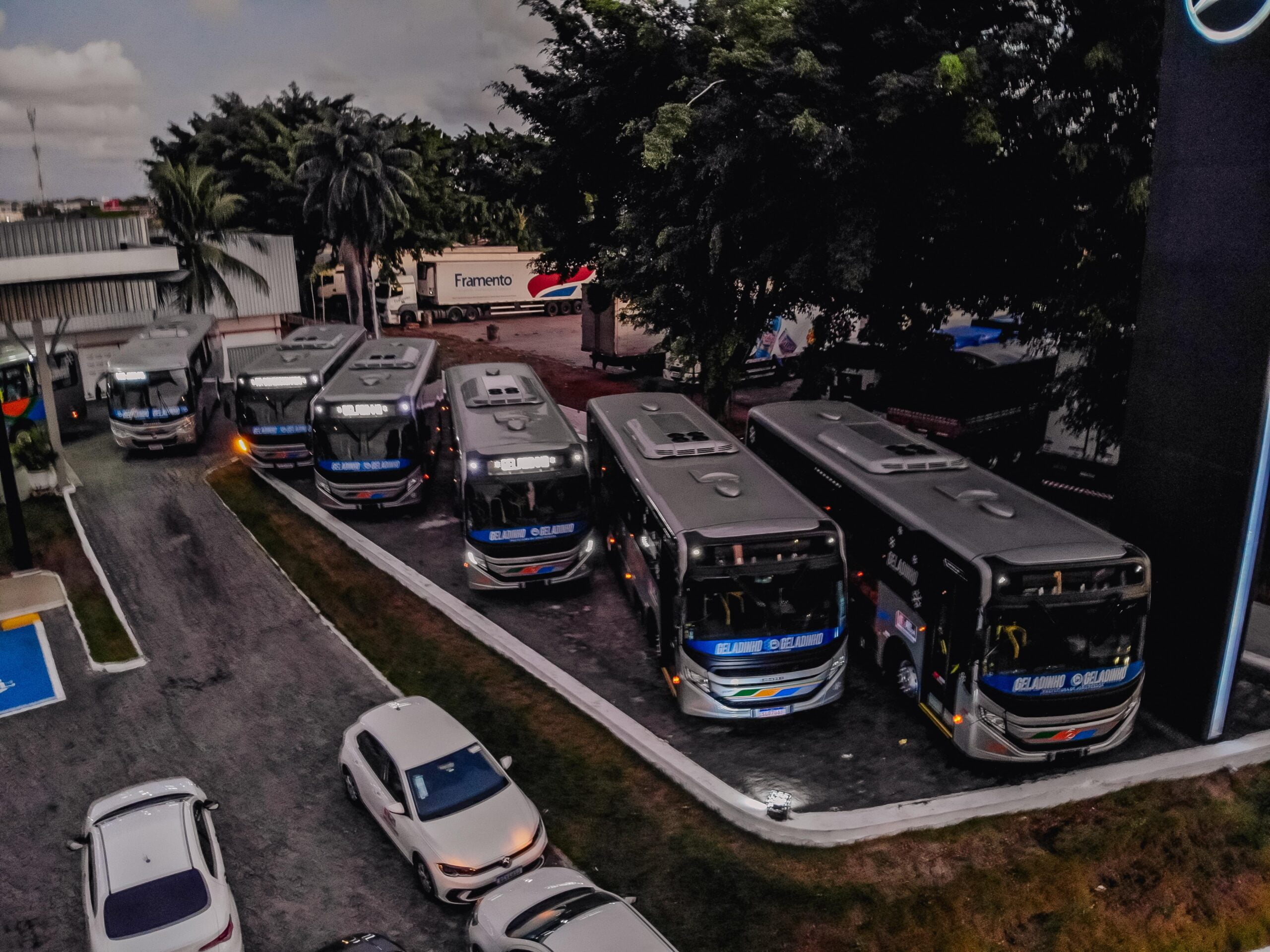 PB: Prefeito apresenta novos ônibus do serviço ‘Geladinho’ em João Pessoa
