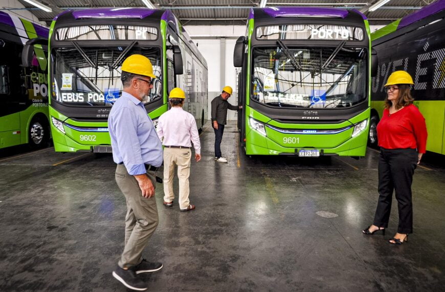 Ônibus elétricos iniciarão operações em Porto Alegre até junho