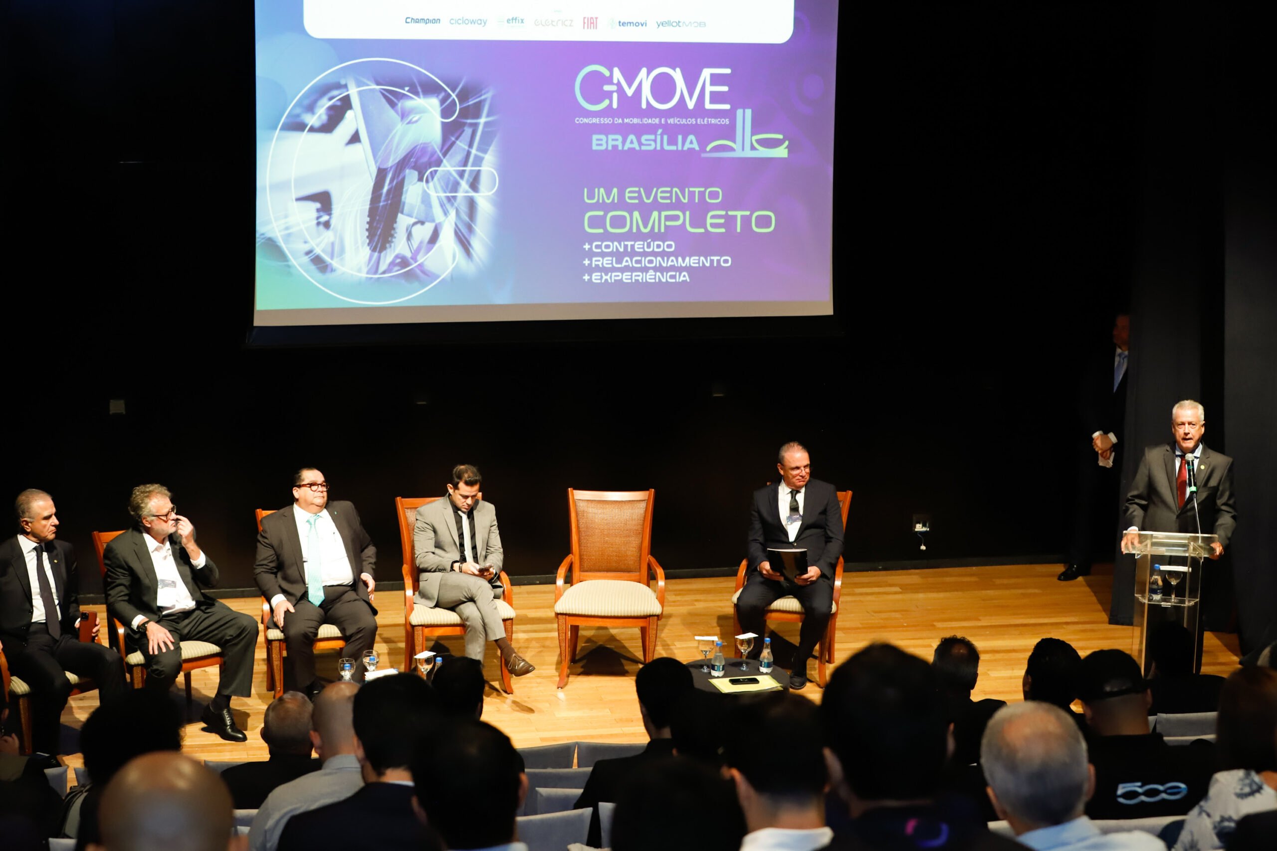 Congresso C-MOVE discute futuro dos ônibus elétricos no Brasil