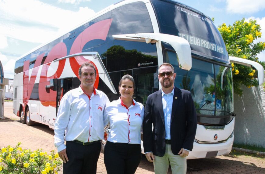 Governo do Acre promove apresentação do ônibus de turismo mais moderno do Brasil