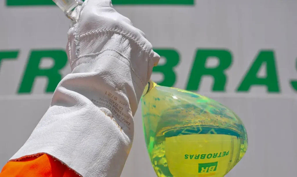 Entra em vigor no Brasil novo percentual de biodiesel em combustível de ônibus 2 foto michel chedid agencia petrobras