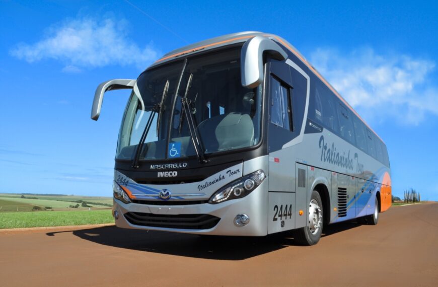 Empresa Italianinha Tour renova frota de ônibus com chassi Iveco
